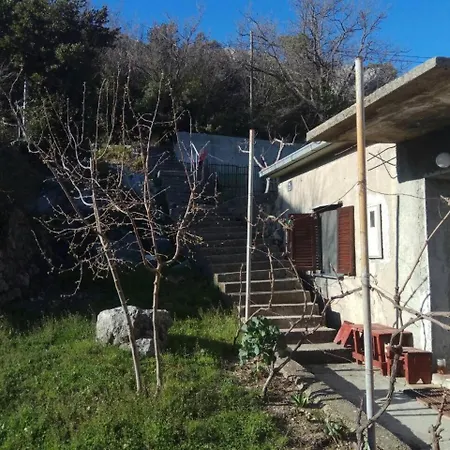 Apartment Holiday Peace And Love - Two-bedroom With Terrace And Garden View